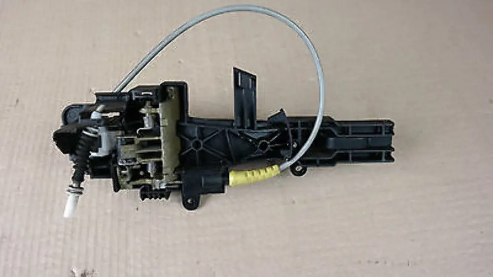 BMW 1 SERIES E81 E82 E82E E87 Complete grab handle bracket front left N/S black - SKU 7060651-BM - Part number 51217060651