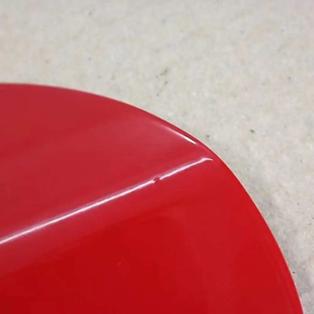 Coperchio Sportello Riempimento Carburante Japanrot Giappone Rosso 438 per BMW E87 con numero di parte 51177060691 BMW E87 Coperchio Sportello Riempimento Carburante Japanrot Giappone Rosso 438 - SKU 7060691-JR - Numero di parte 51177060691