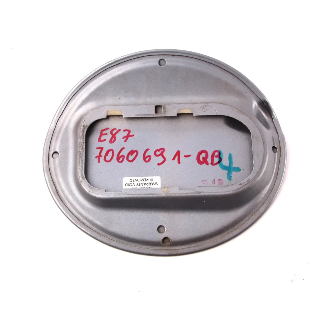 BMW E87 LCI Coperchio sportello riempimento carburante Quarzblau Quarz blu A18 - SKU 7060691-QB - Numero di parte 7060691