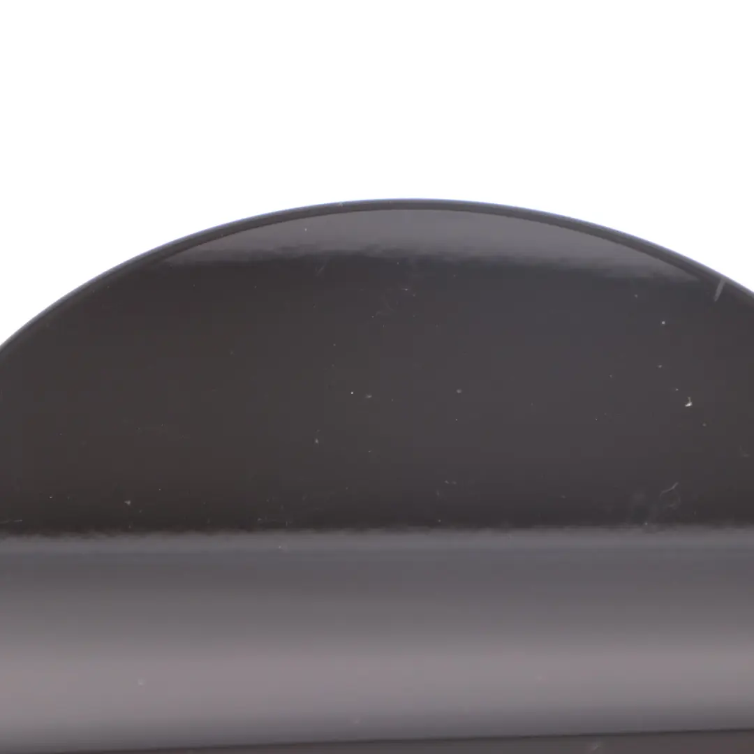 BMW E87 E87N Ribalta Riempimento Coperchio Nero 2 - SKU 7060691-SCH - Numero di parte 7060691
