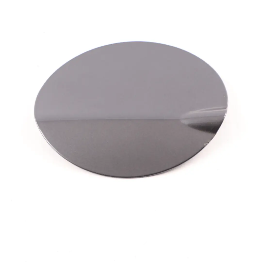 Einfüllklappe Deckel Sparkling Graphite Metallic für BMW E87 E87N mit Teilenummer 7060691 BMW E87 E87N Einfüllklappe Deckel Sparkling Graphite Metallic - SKU 7060691-SG1 - Teilenummer 7060691