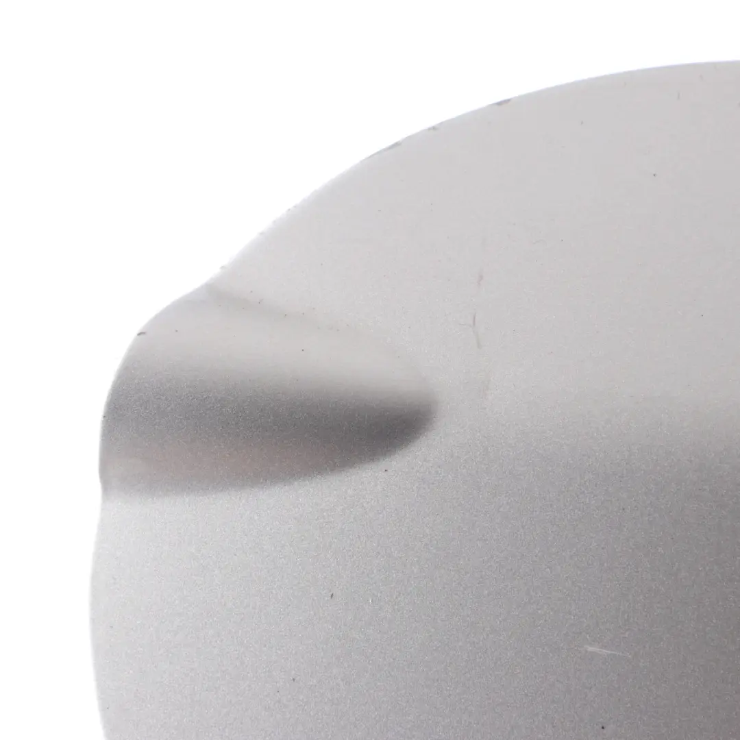 Kraftstoffeinfüllstutzen Klappenabdeckung Silber Titan 354 für BMW E87 E87N mit Teilenummer 7060691 BMW E87 E87N Kraftstoffeinfüllstutzen Klappenabdeckung Silber Titan 354 - SKU 7060691-TS1 - Teilenummer 7060691