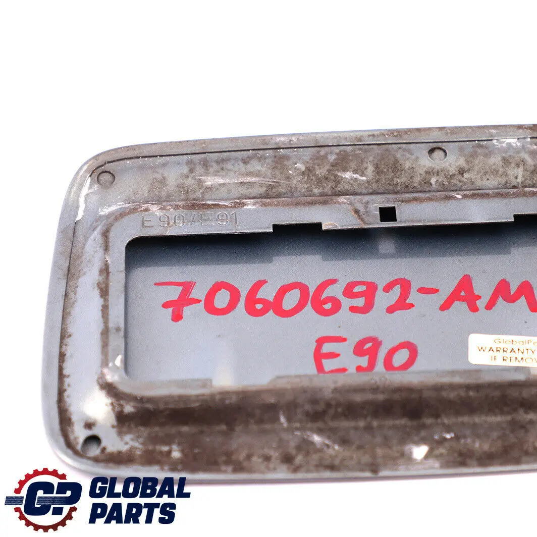 BMW 3 E90 E90N E91 E91N Cache pour Reservoir Arctique Metallique 5117 - SKU 7060692-AM - Numéro de pièce 7060692