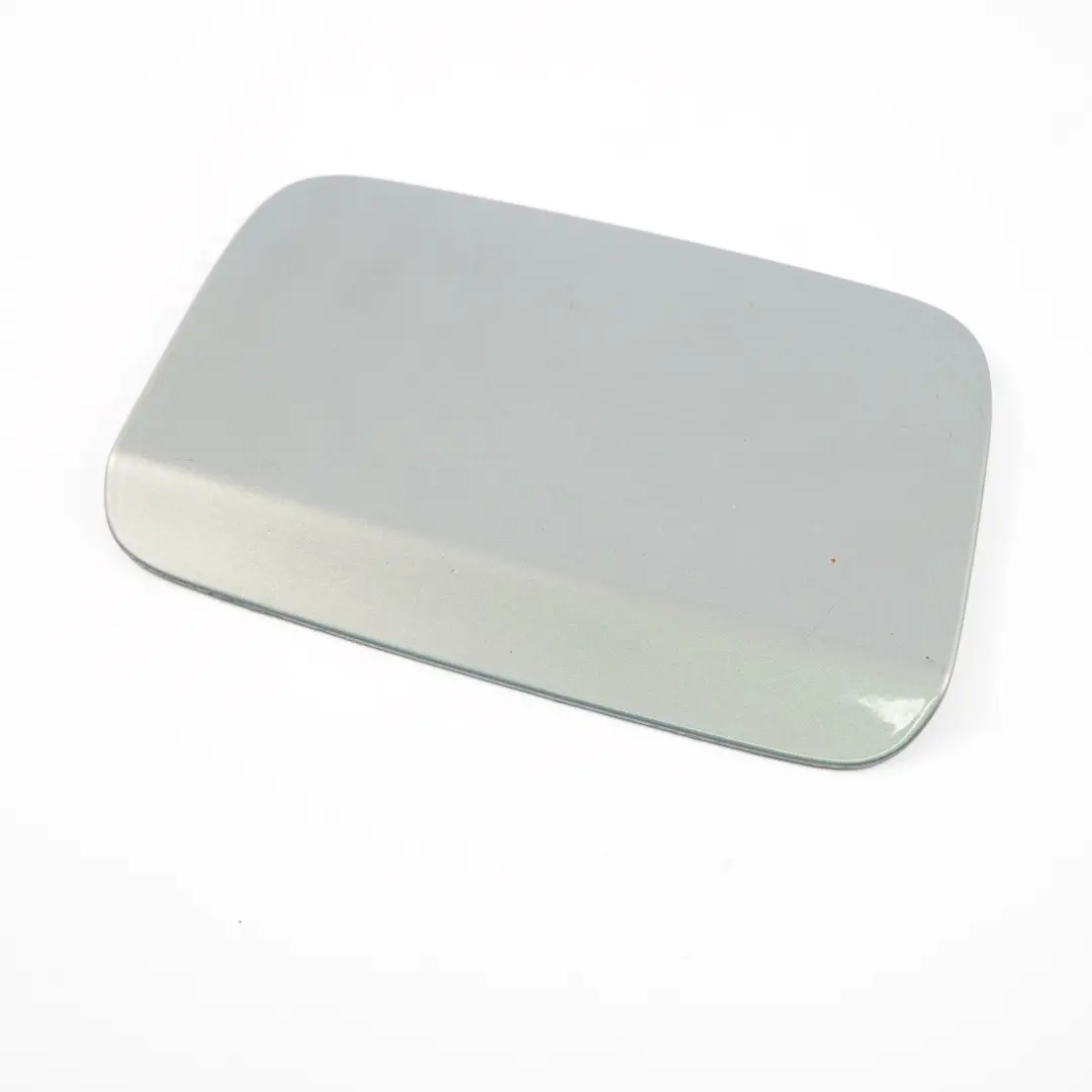 Klapka Wlewu Paliwa Arktis Metallic do BMW E90 E91 o numerze 7060692 BMW E90 E91 Klapka Wlewu Paliwa Arktis Metallic - SKU 7060692-AM1 - Numer Części 7060692