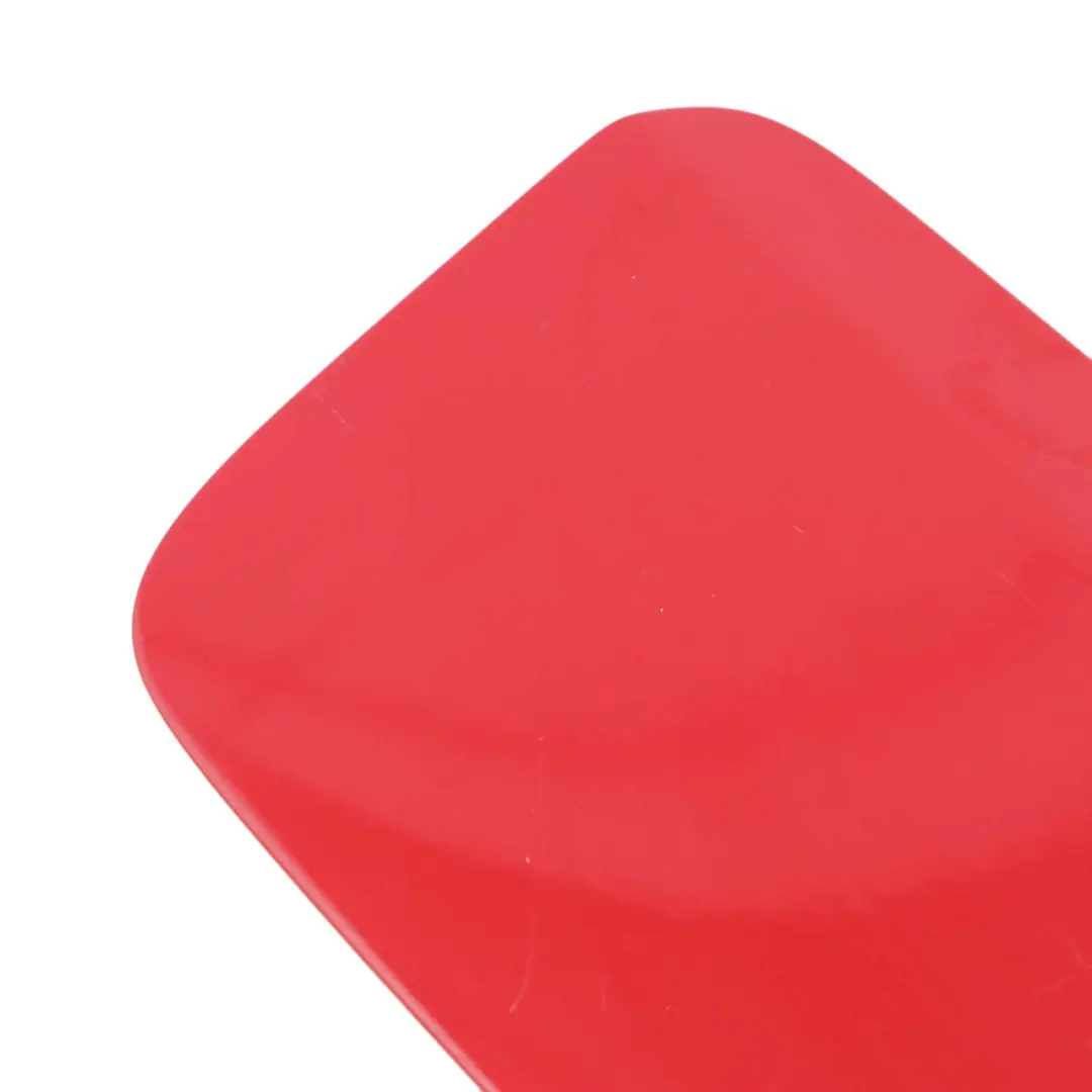 Coperchio carburante Riempimento tappo posteriore Japanrot Rosso per BMW E90 E91 LCI con numero di parte 7060692 BMW E90 E91 LCI Coperchio carburante Riempimento tappo posteriore Japanrot Rosso - SKU 7060692-JR1 - Numero di parte 7060692