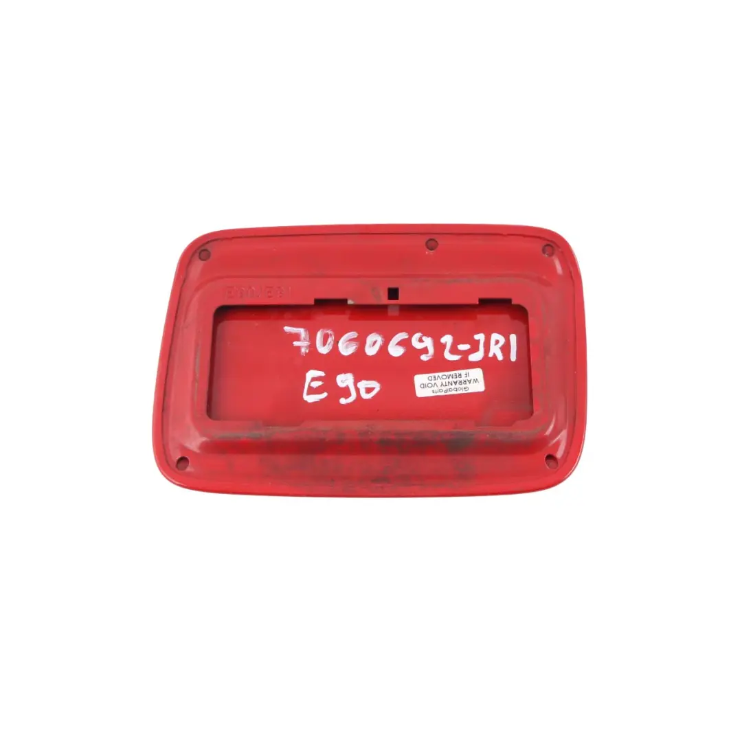 Coperchio carburante Riempimento tappo posteriore Japanrot Rosso per BMW E90 E91 LCI con numero di parte 7060692 BMW E90 E91 LCI Coperchio carburante Riempimento tappo posteriore Japanrot Rosso - SKU 7060692-JR1 - Numero di parte 7060692