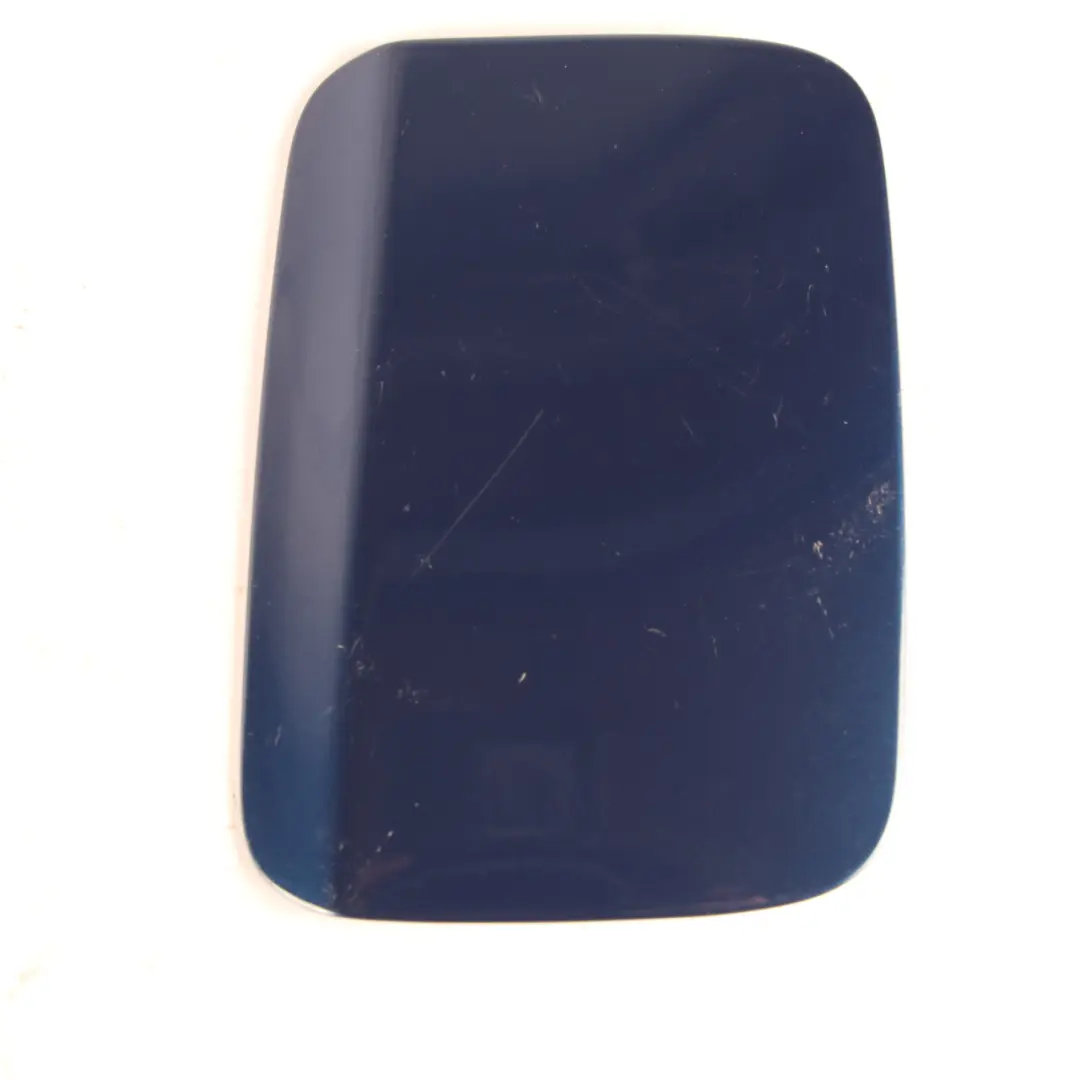 Klapka Wlewu Paliwa Blue Metallic - 381 do BMW E90 E91 o numerze 7060692 BMW E90 E91 Klapka Wlewu Paliwa Blue Metallic - 381 - SKU 7060692-LMB1 - Numer Części 7060692