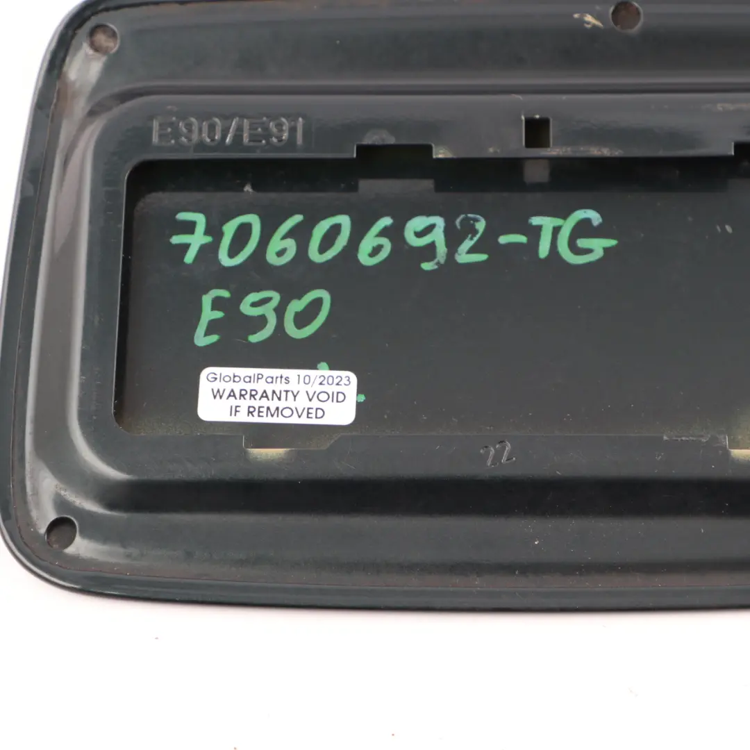 Filler Fill in Flap Cover Cap Tiefgruen Deep Green - A43 to BMW E90 E91 Fuel with Part number 7060692 BMW E90 E91 Fuel Filler Fill in Flap Cover Cap Tiefgruen Deep Green - A43 - SKU 7060692-TG - Part number 7060692