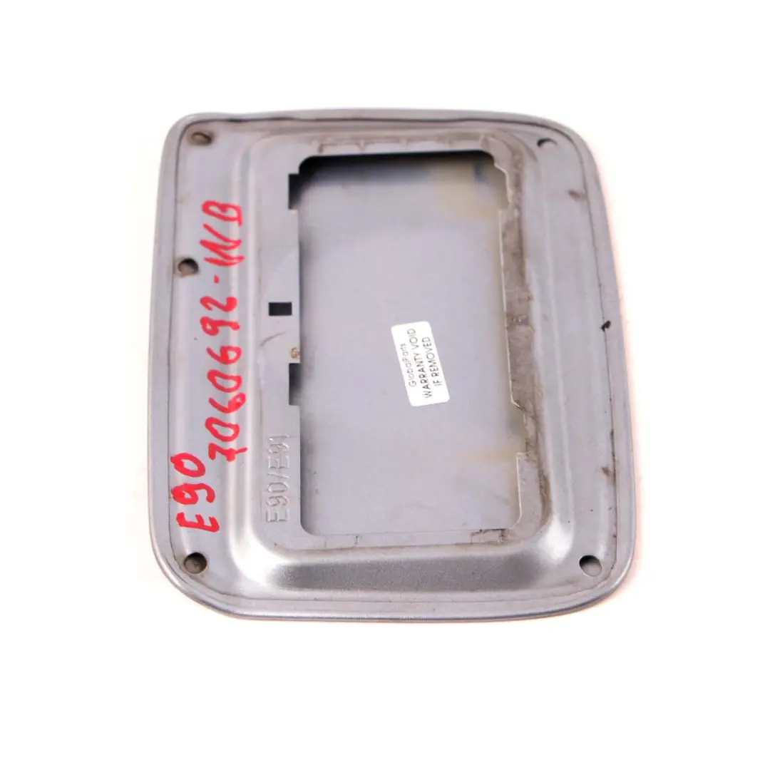 BMW E90 E91 Riempimento Carburante Coperchio A Ribalta Bluewater Metallic 896 - SKU 7060692-WB - Numero di parte 7060692