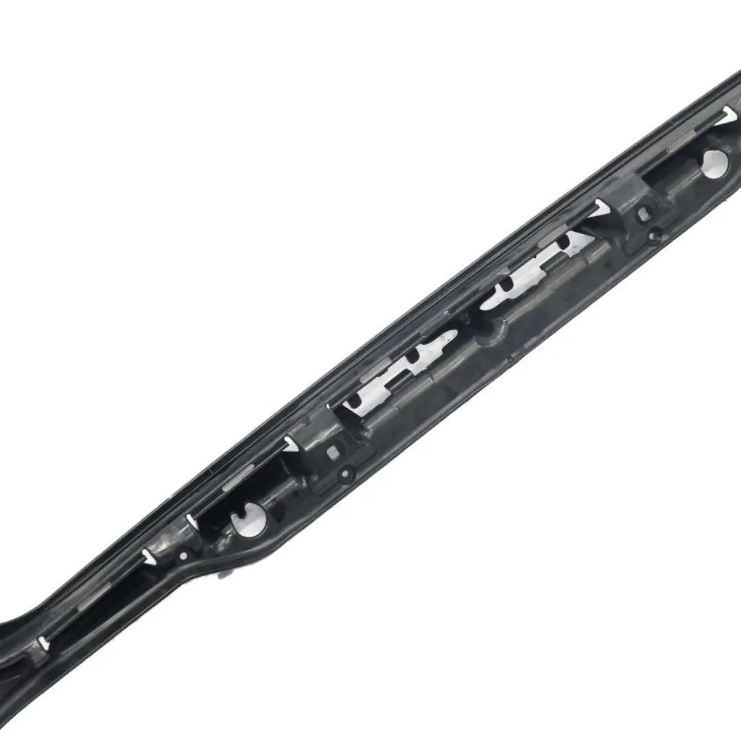 BMW Reihe E61 Aufnahme Stossfänger hinten Mitte 5112 - SKU 7060797 - Teilenummer 7060797