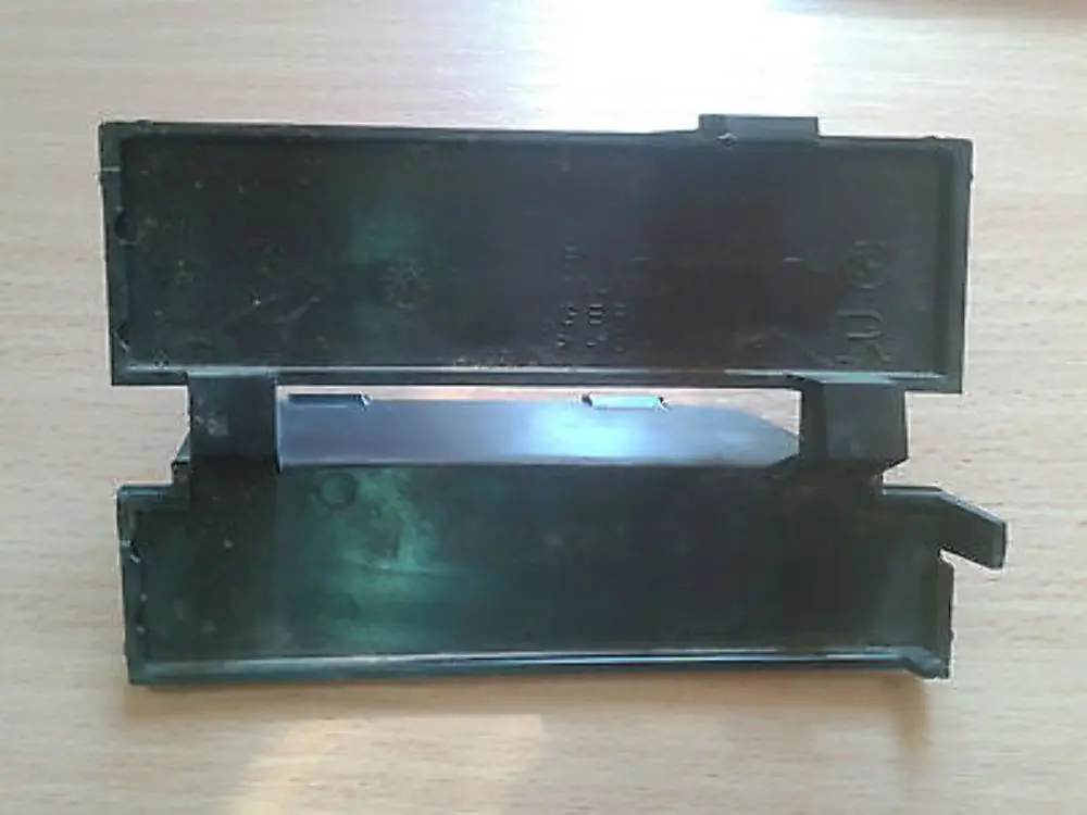 Przewód powietrza, hamulec prawy do BMW E60 E60N E61 o numerze 51117060970 BMW E60 E60N E61 Przewód powietrza, hamulec prawy - SKU 7060970 - Numer Części 51117060970