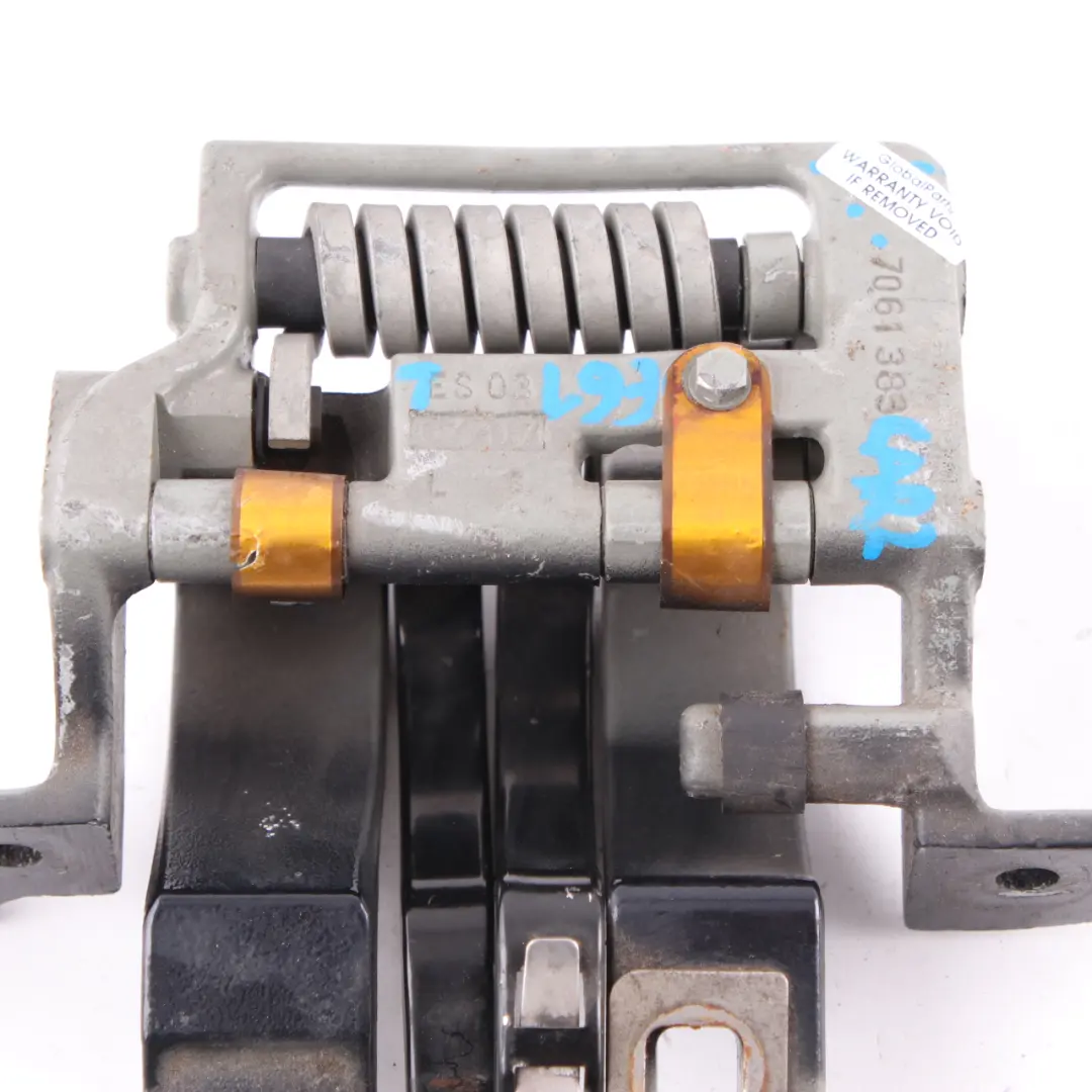 Boot Trunk Lid Tailgate Left Hinge N/S Carbonschwarz Black to BMW 5 E61 Touring with Part number 7061383 BMW 5 E61 Touring Boot Trunk Lid Tailgate Left Hinge N/S Carbonschwarz Black - SKU 7061383-CAR - Part number 7061383