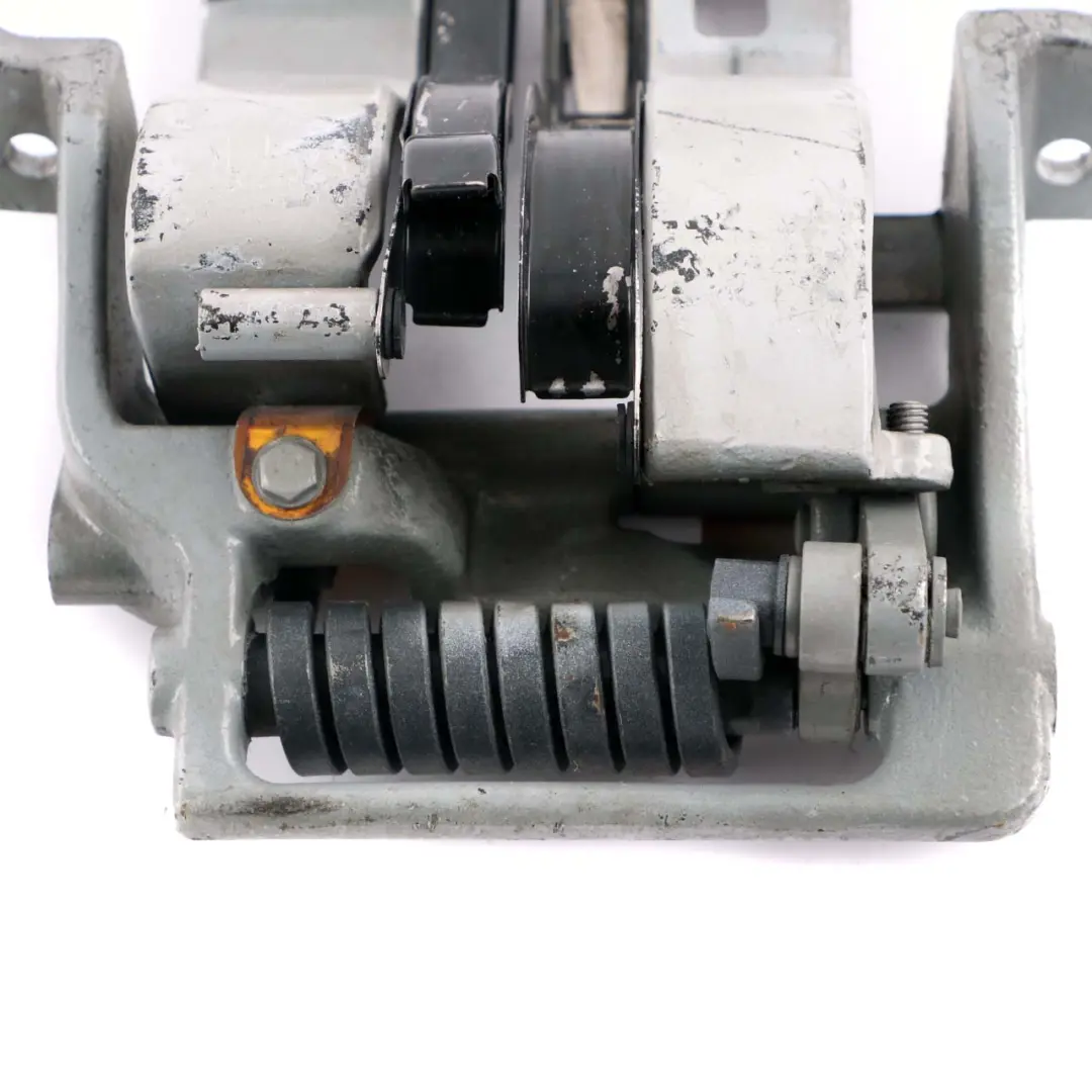 Boot Trunk Lid Tailgate Left Hinge N/S Titansilber Silver 354 to BMW E61 Touring with Part number 7061383 BMW E61 Touring Boot Trunk Lid Tailgate Left Hinge N/S Titansilber Silver 354 - SKU 7061383-TS - Part number 7061383