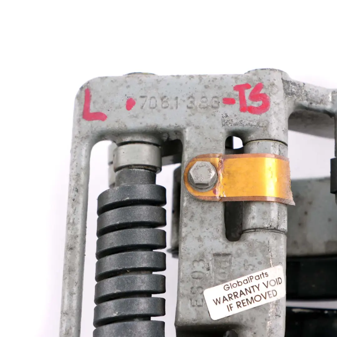 Boot Trunk Lid Tailgate Left Hinge N/S Titansilber Silver 354 to BMW E61 Touring with Part number 7061383 BMW E61 Touring Boot Trunk Lid Tailgate Left Hinge N/S Titansilber Silver 354 - SKU 7061383-TS - Part number 7061383