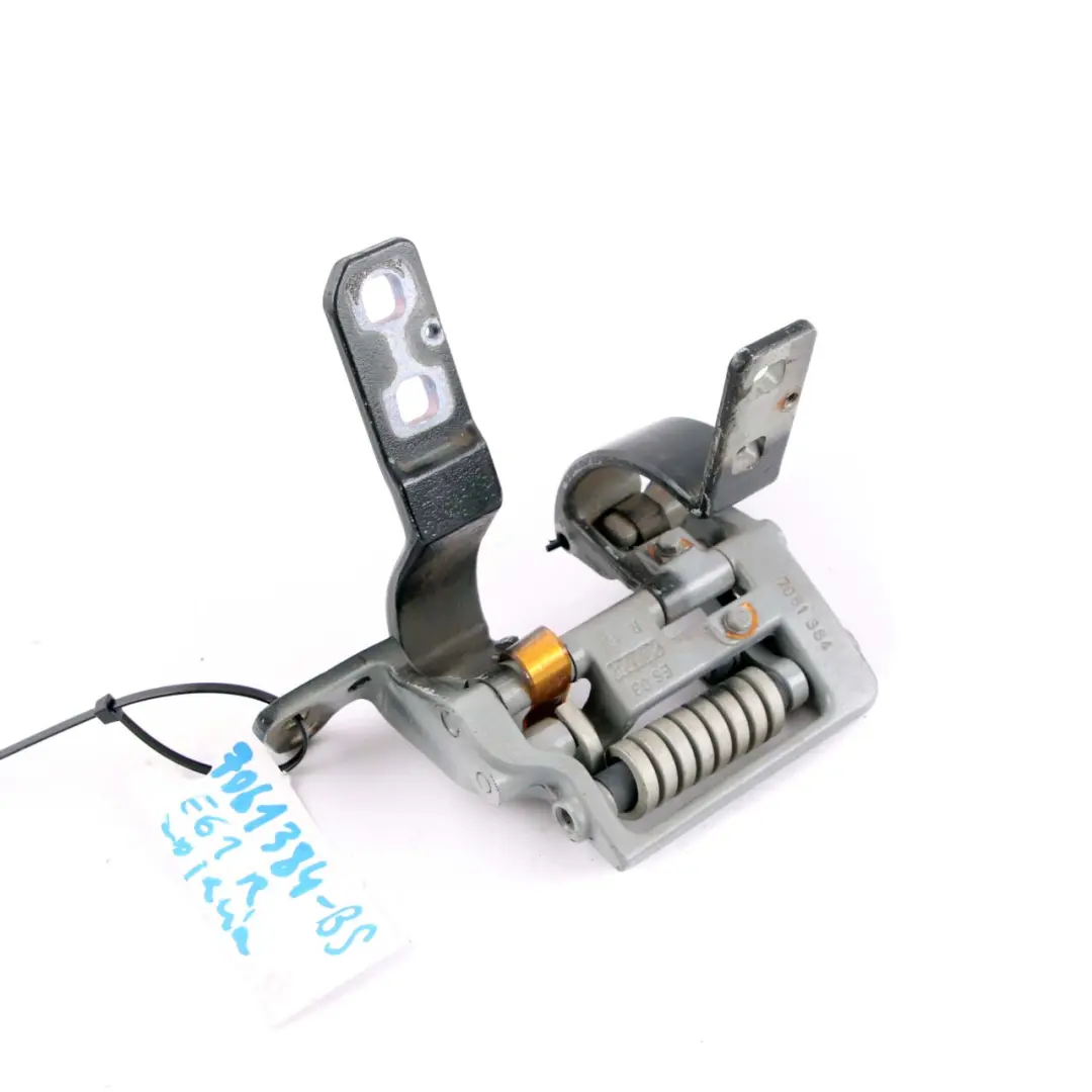 Bisagra Maletero Tapa Maletero Porton Trasero Derecha para BMW E61 Touring con número de pieza 7061384 BMW E61 Touring Bisagra Maletero Tapa Maletero Porton Trasero Derecha - SKU 7061384-BS - Número de pieza 7061384