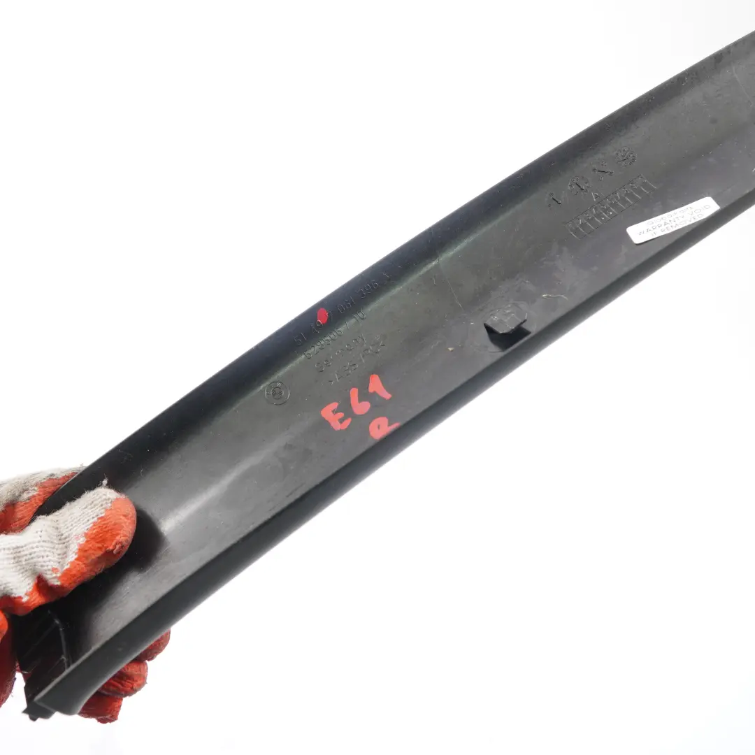 BMW E61 Touring Boot Trunk Area Right Lateral Trim Panel - SKU 7061396 - Número de pieza 7061396