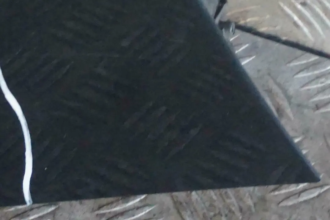 Błotnik lewy przód przed liftem do BMW E65 o numerze 7061661 BMW E65 Błotnik lewy przód przed liftem - SKU 7061661-OXF - Numer Części 7061661