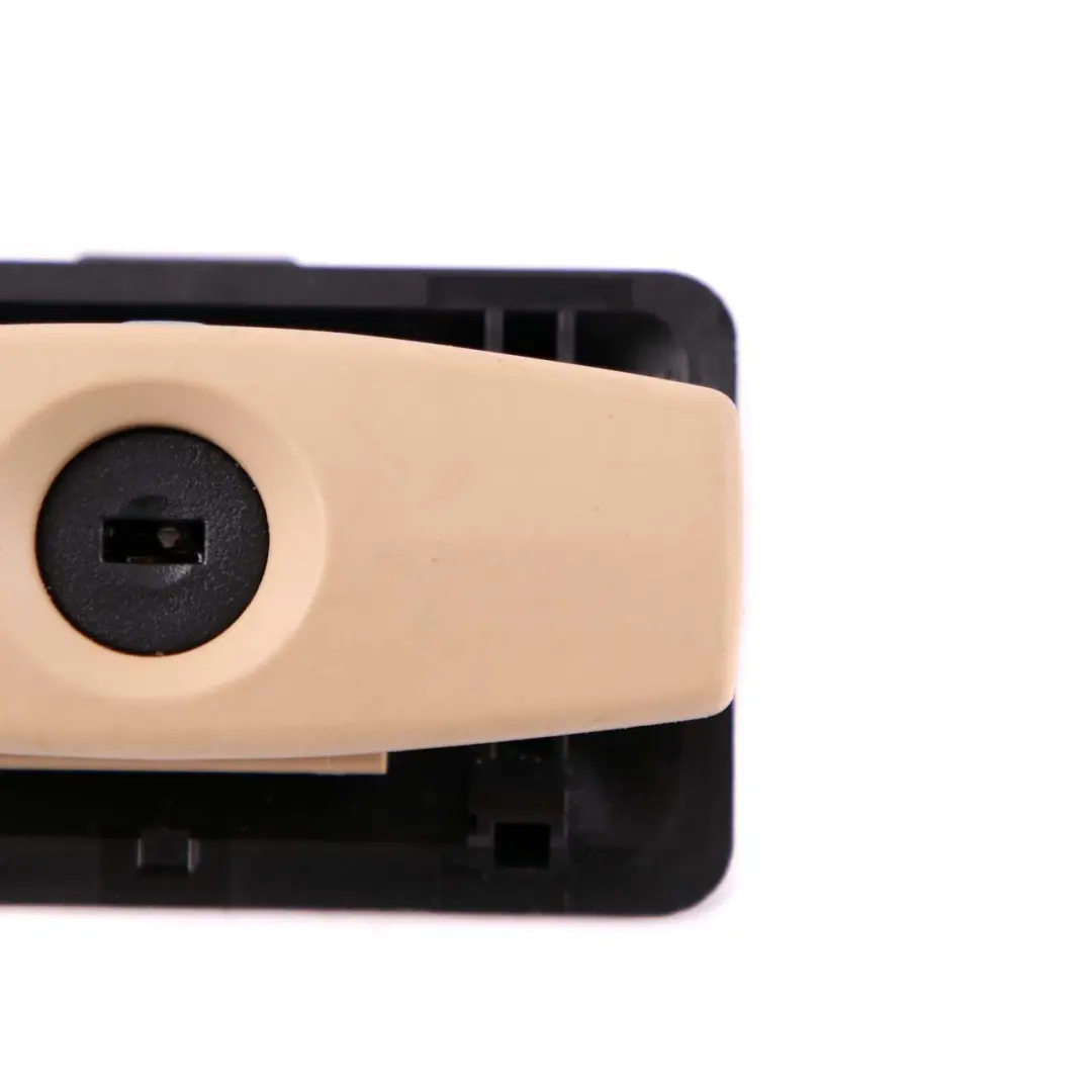 BMW E60 E61 Armaturenbrett Handschuhfach Verriegelung Griff Beige - SKU 7063510 - Teilenummer 7063510