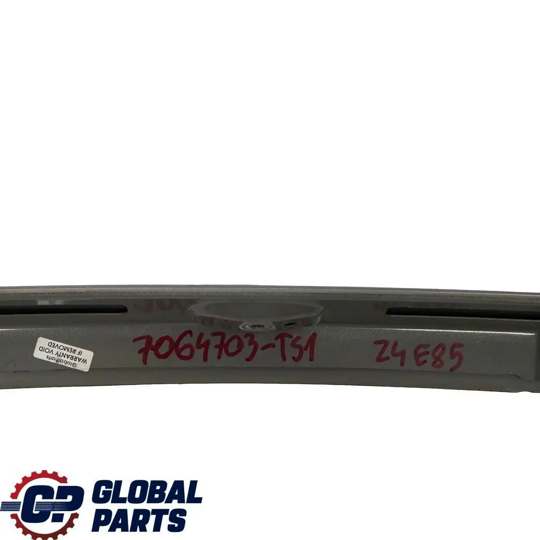 Abdeckung Heckfensterrahmen Unten Titansilber Silber für BMW Z4 er E85 mit Teilenummer 7064703 BMW Z4 er E85 Abdeckung Heckfensterrahmen Unten Titansilber Silber - SKU 7064703-TS1 - Teilenummer 7064703