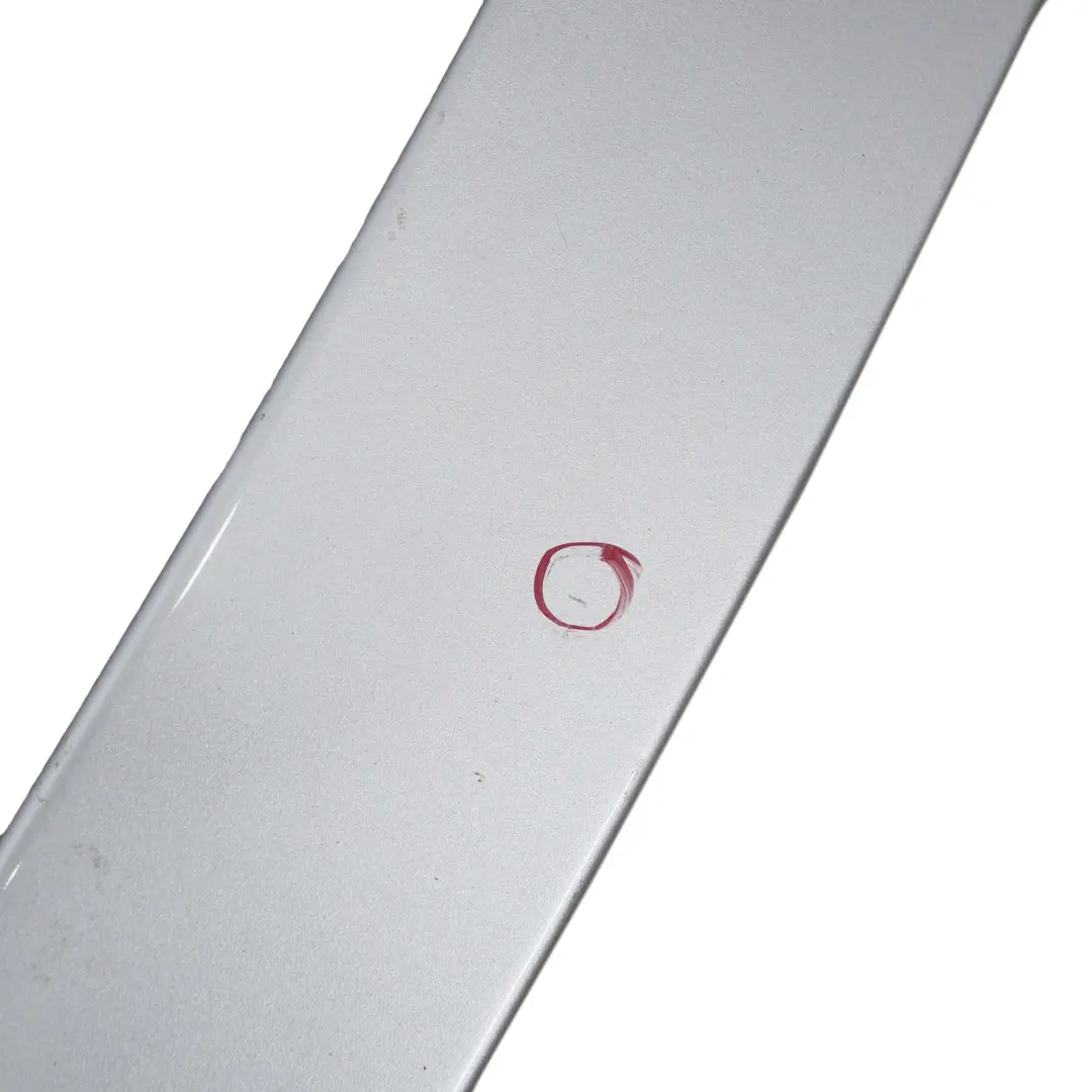 Panneau d'habillage de cadre vitre arriere Titansilber Silver - 354 pour BMW Z4 E85 à propos du numéro de pièce 7064703 BMW Z4 E85 Panneau d'habillage de cadre vitre arriere Titansilber Silver - 354 - SKU 7064703-TS2 - Numéro de pièce 7064703