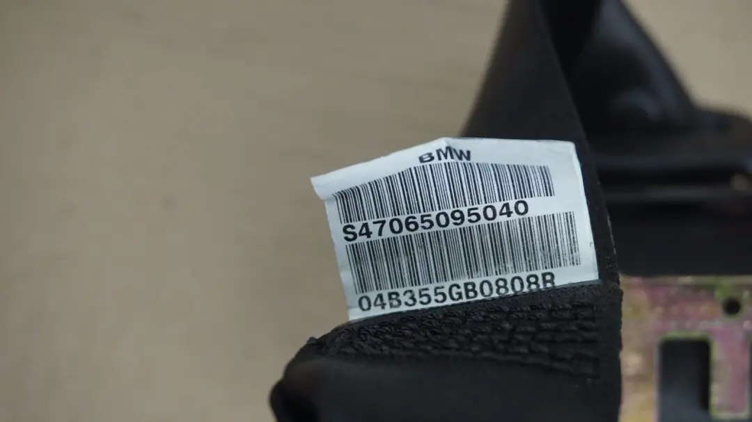 Pas bezpieczeństwa tył czarny do BMW E61 o numerze 9132827 BMW E61 Pas bezpieczeństwa tył czarny - SKU 7065095 - Numer Części 9132827