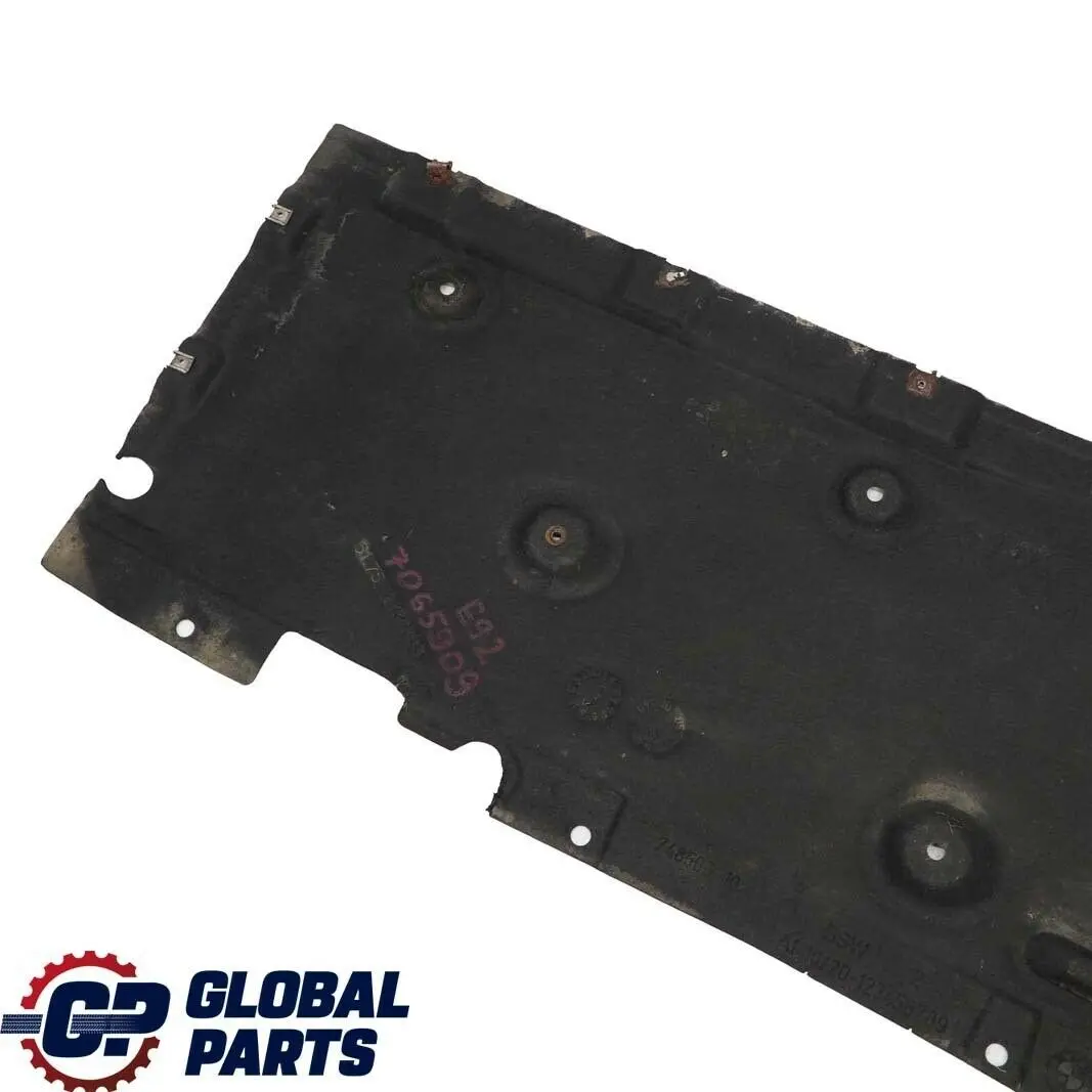 Izquierda Debajo De La carroceria Bandeja De suelo Paneling para BMW E92 E93 con número de pieza 7065909 BMW E92 E93 Izquierda Debajo De La carroceria Bandeja De suelo Paneling - SKU 7065909 - Número de pieza 7065909