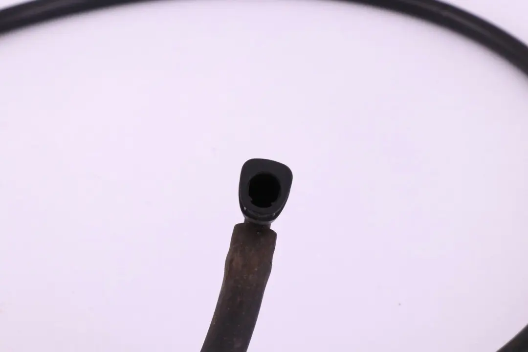 Schlauchleitung Links für BMW 5 6 er E60 E61 mit Teilenummer 7066010 BMW 5 6 er E60 E61 Schlauchleitung Links - SKU 7066010 - Teilenummer 7066010