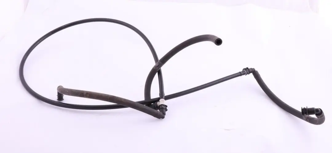 Schlauchleitung Links für BMW 5 6 er E60 E61 mit Teilenummer 7066010 BMW 5 6 er E60 E61 Schlauchleitung Links - SKU 7066010 - Teilenummer 7066010