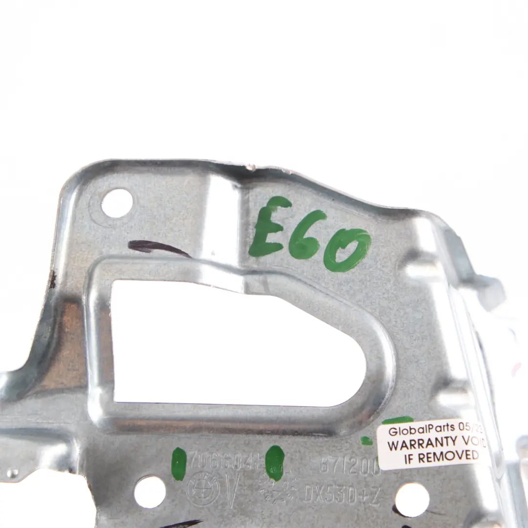 BMW E60 E61 Uchwyt Boczku Drzwi Przód Lewy - SKU 7066041 - Numer Części 7066041