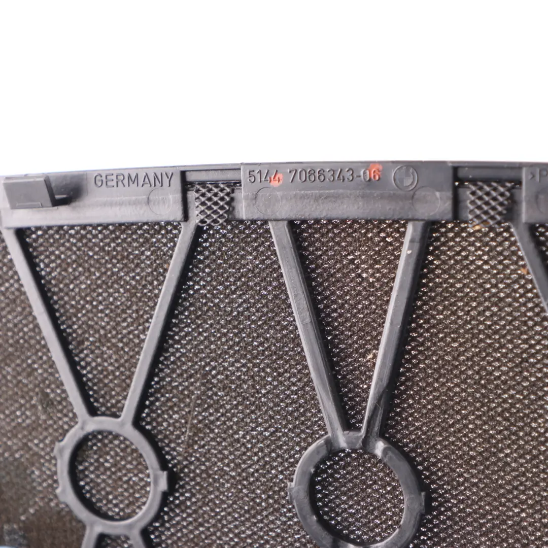 Interior Loudspeaker Cover Speaker Trim Black to BMW E61 Touring with Part number 7066343 BMW E61 Touring Interior Loudspeaker Cover Speaker Trim Black - SKU 7066343 - Part number 7066343