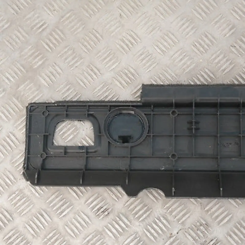 Boot Trunk Lid Cross Member Covering Anthrazit to BMW 5 Series E61 Touring with Part number 7066390 BMW 5 Series E61 Touring Boot Trunk Lid Cross Member Covering Anthrazit - SKU 7066390 - Part number 7066390