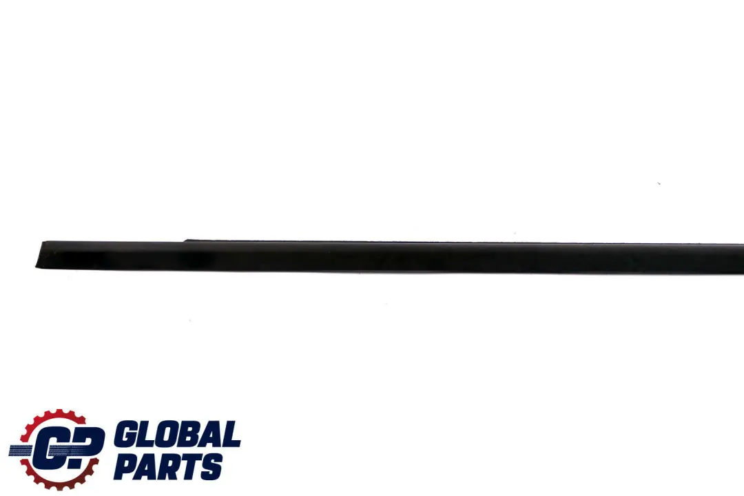 Moldura Burlete Exterior Ventana Puerta Trasera Izquierda para BMW E87 con número de pieza 7066607 BMW E87 Moldura Burlete Exterior Ventana Puerta Trasera Izquierda - SKU 7066607 - Número de pieza 7066607