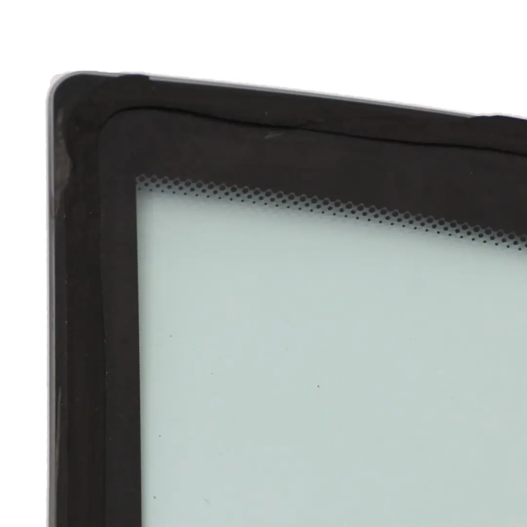 Ventana Lateral Puerta Trasera Derecha Cristal Verde AS2 para BMW E60 con número de pieza 7067066 BMW E60 Ventana Lateral Puerta Trasera Derecha Cristal Verde AS2 - SKU 7067066 - Número de pieza 7067066