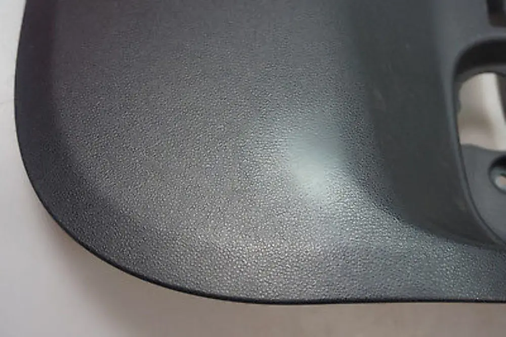 Lateral Trim Panel Front Right Black O/S to BMW 3 Series E90 E90N E91 E92 E93 LCI with Part number 7067082 BMW 3 Series E90 E90N E91 E92 E93 LCI Lateral Trim Panel Front Right Black O/S - SKU rhd-7067082-2 - Part number 7067082