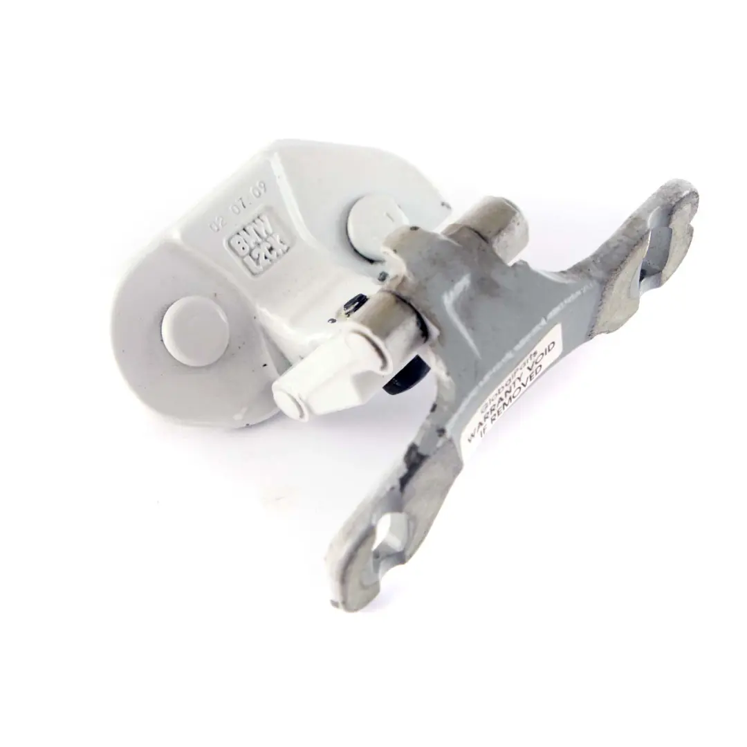 Left Trunk Lid Hinge Tailgate N/S Alpinweiss Alpine White 300 to BMW 1 E81 E87 LCI with Part number 7067219 BMW 1 E81 E87 LCI Left Trunk Lid Hinge Tailgate N/S Alpinweiss Alpine White 300 - SKU 7067219-AW - Part number 7067219