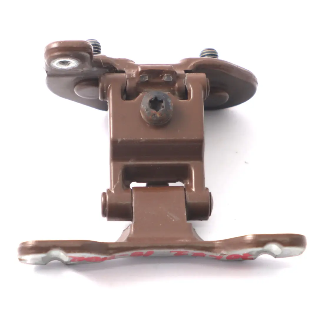 Cerniera coperchio bagagliaio posteriore sinistro Marrakesh Brown per BMW E87 E84 con numero di parte 7067219 BMW E87 E84 Cerniera coperchio bagagliaio posteriore sinistro Marrakesh Brown - SKU 7067219-MBR - Numero di parte 7067219