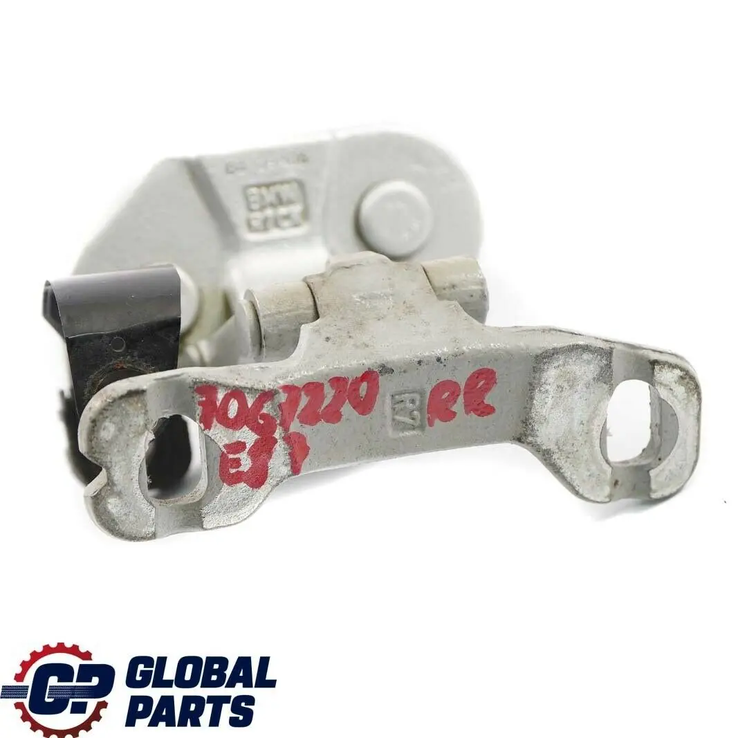 Zawias klapy prawy titansilber 7060626 do BMW E81 E87 o numerze 7067220 BMW E81 E87 Zawias klapy prawy titansilber 7060626 - SKU 7067220-TS - Numer Części 7067220