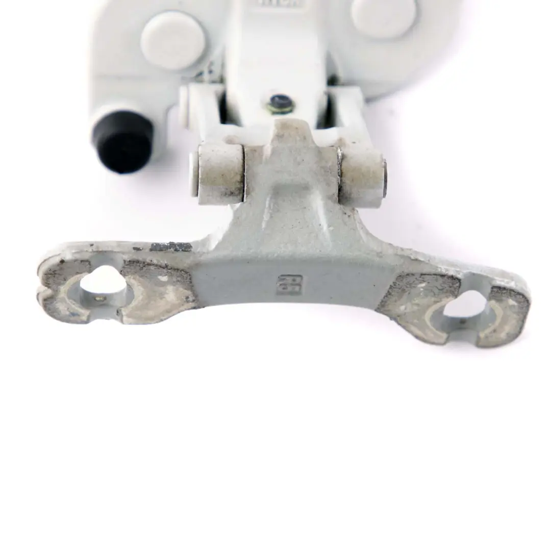 Tapa maletero derecho Bisagra Portón trasero Alpinweiss Blanco para BMW E81 E87 con número de pieza 7067220 BMW E81 E87 Tapa maletero derecho Bisagra Portón trasero Alpinweiss Blanco - SKU 7067220-AW - Número de pieza 7067220