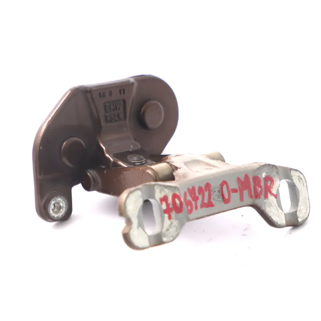 Bisagra tapa maletero trasero derecho Marrón Marrakesh 7060626 para BMW E87 X1 E84 con número de pieza 7067220 BMW E87 X1 E84 Bisagra tapa maletero trasero derecho Marrón Marrakesh 7060626 - SKU 7067220-MBR - Número de pieza 7067220
