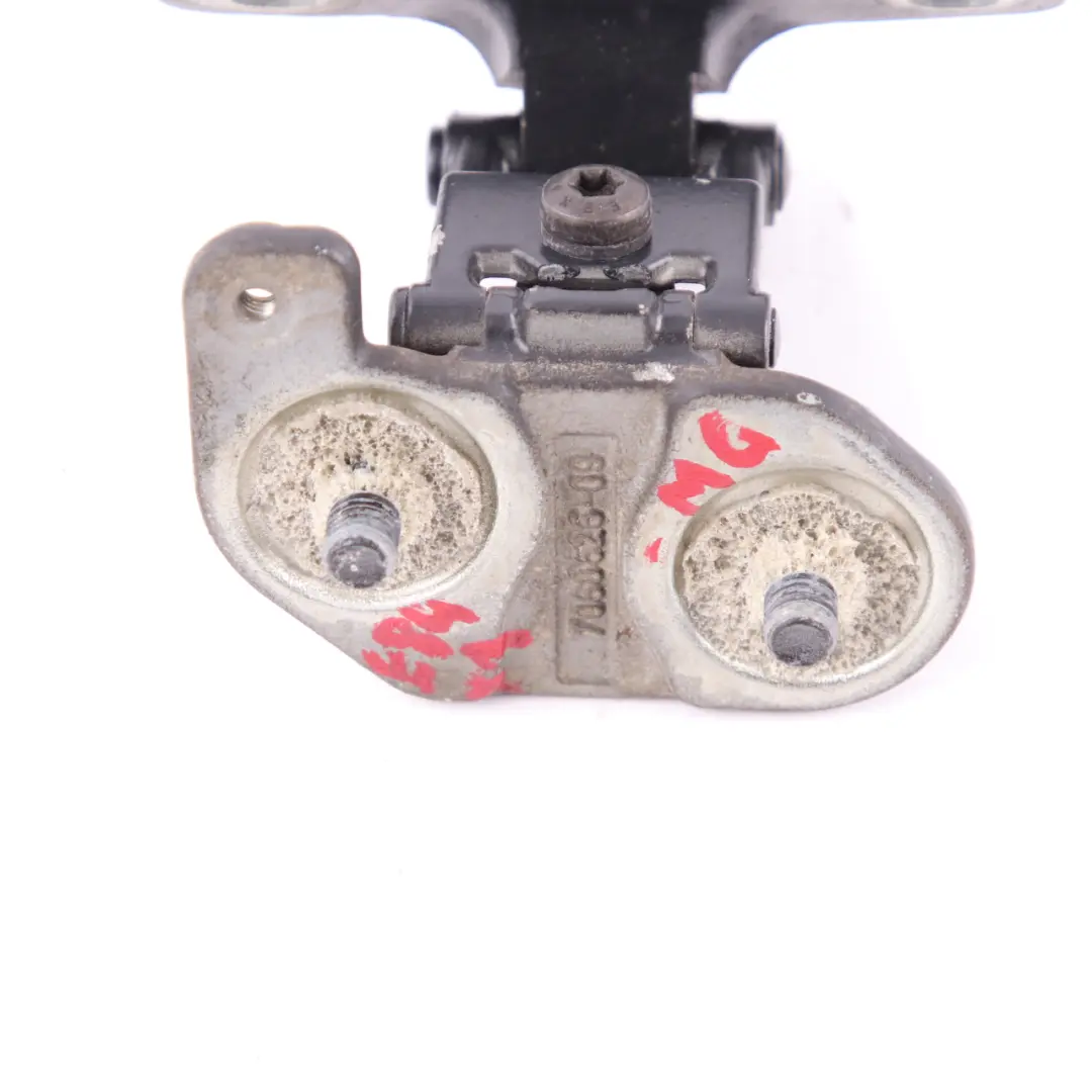 Cerniera baule Portellone posteriore destro Grigio Minerale per BMW E81 E87 E84 con numero di parte 7067220 BMW E81 E87 E84 Cerniera baule Portellone posteriore destro Grigio Minerale - SKU 7067220-MG - Numero di parte 7067220