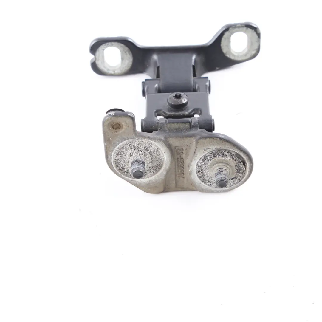 Zawias klapy tylnej tył prawy do BMW 1 E81 E84 E87 o numerze 7067220 BMW 1 E81 E84 E87 Zawias klapy tylnej tył prawy - SKU 7067220-SG - Numer Części 7067220