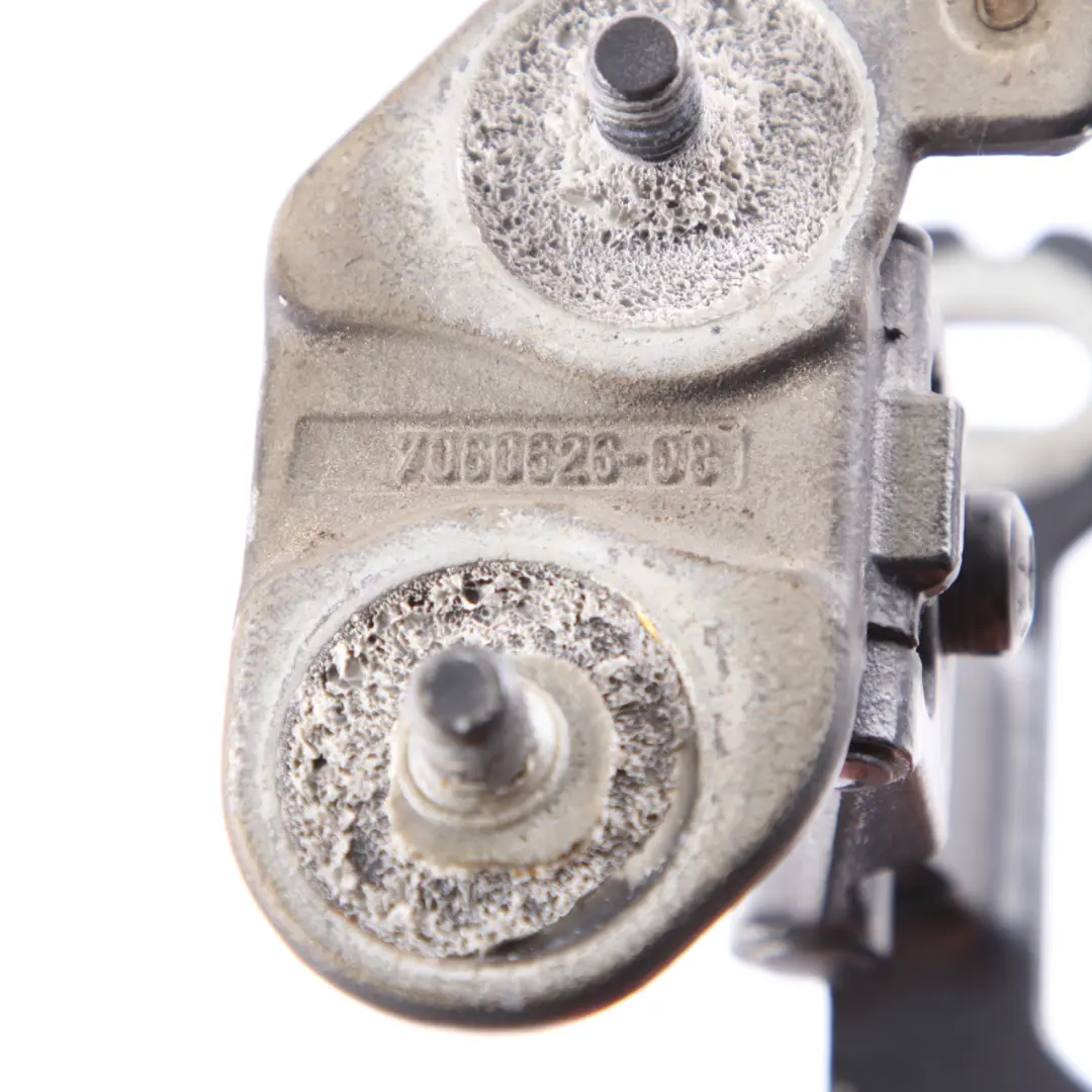 BMW 1 Reihe E81 E87 Scharnier Heckklappe rechts Sparkling Graphite A22 7060626 - SKU 7067220-SG - Teilenummer 7067220