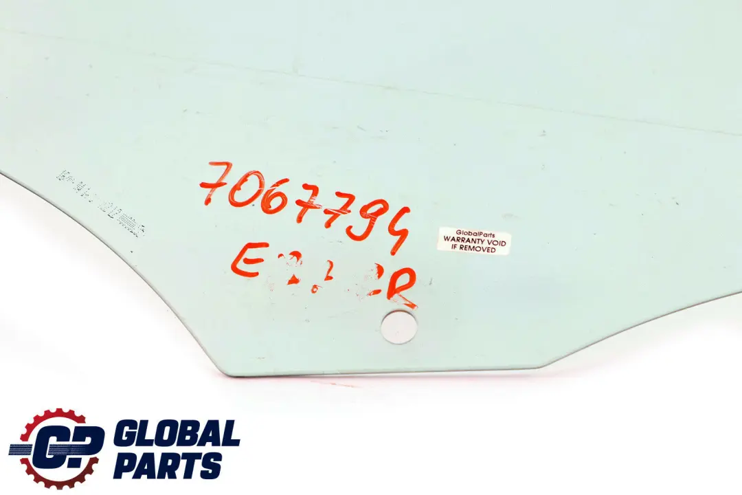 Vitre de porte arriere droit 5135 BMW 1 Serie E87 - SKU 7067794 - Numéro de pièce 51357067794
