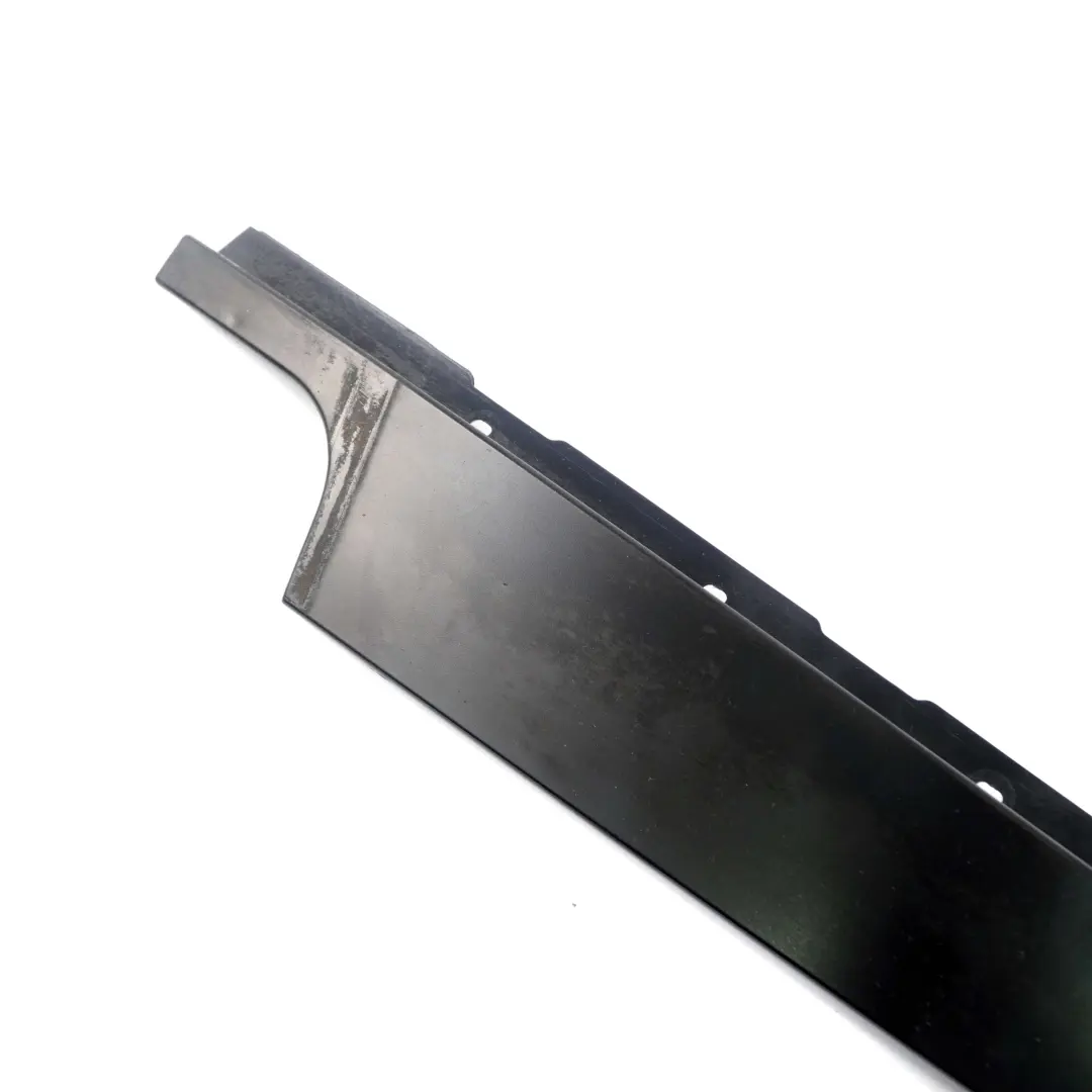 Abdeckung Blende Fensterrahmen B-Säule Tür Vorne Links für BMW E87 mit Teilenummer 7068099 BMW E87 Abdeckung Blende Fensterrahmen B-Säule Tür Vorne Links - SKU 7068099 - Teilenummer 7068099