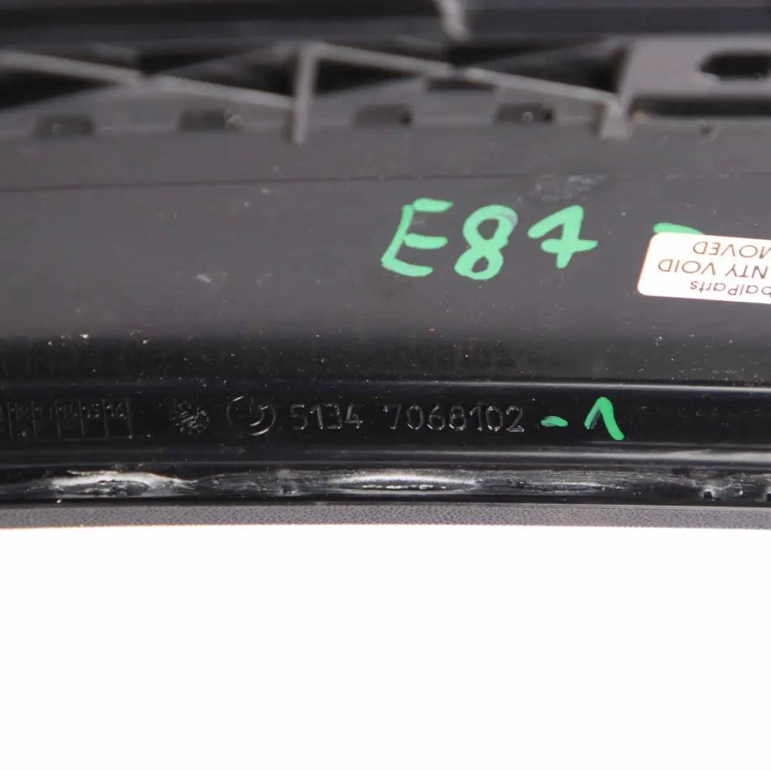 BMW E87 Copertura Colonna Porta Posteriore Destra Striscia Nera 1 - SKU 7068102-1 - Numero di parte 7068102