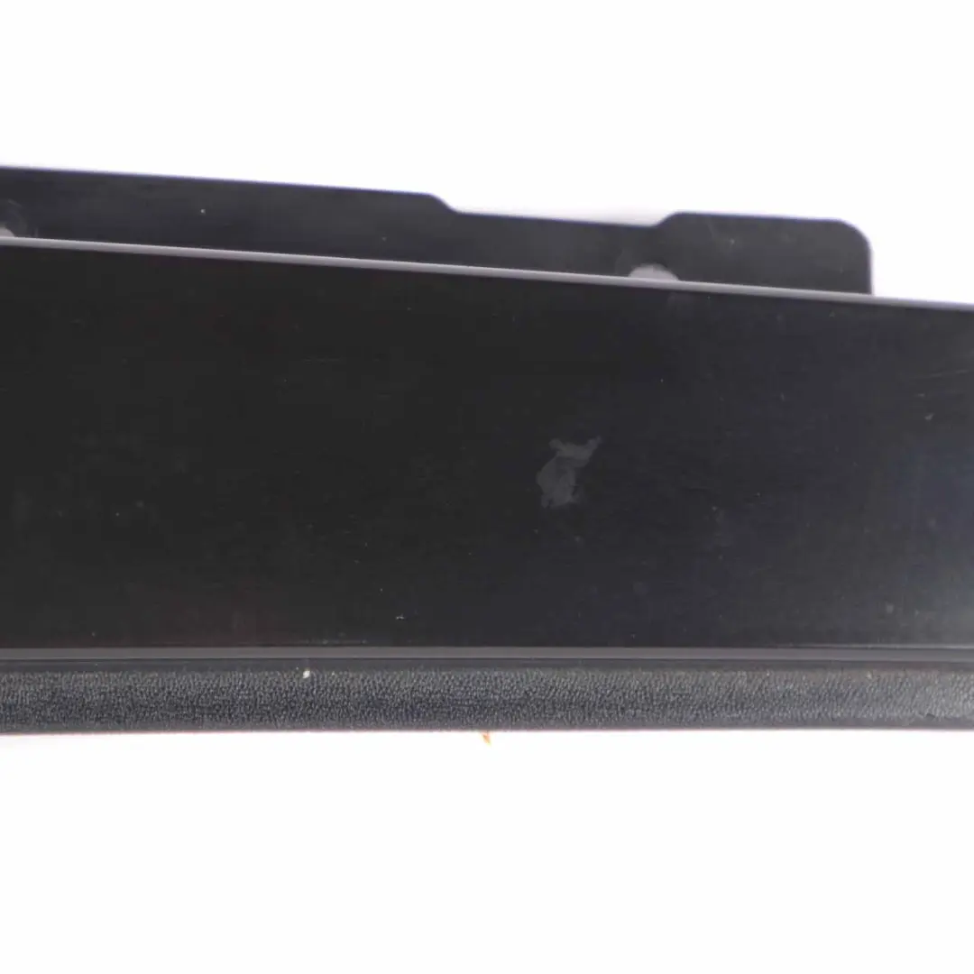 BMW E87 Copertura Colonna Porta Posteriore Destra Striscia Nera 1 - SKU 7068102-1 - Numero di parte 7068102
