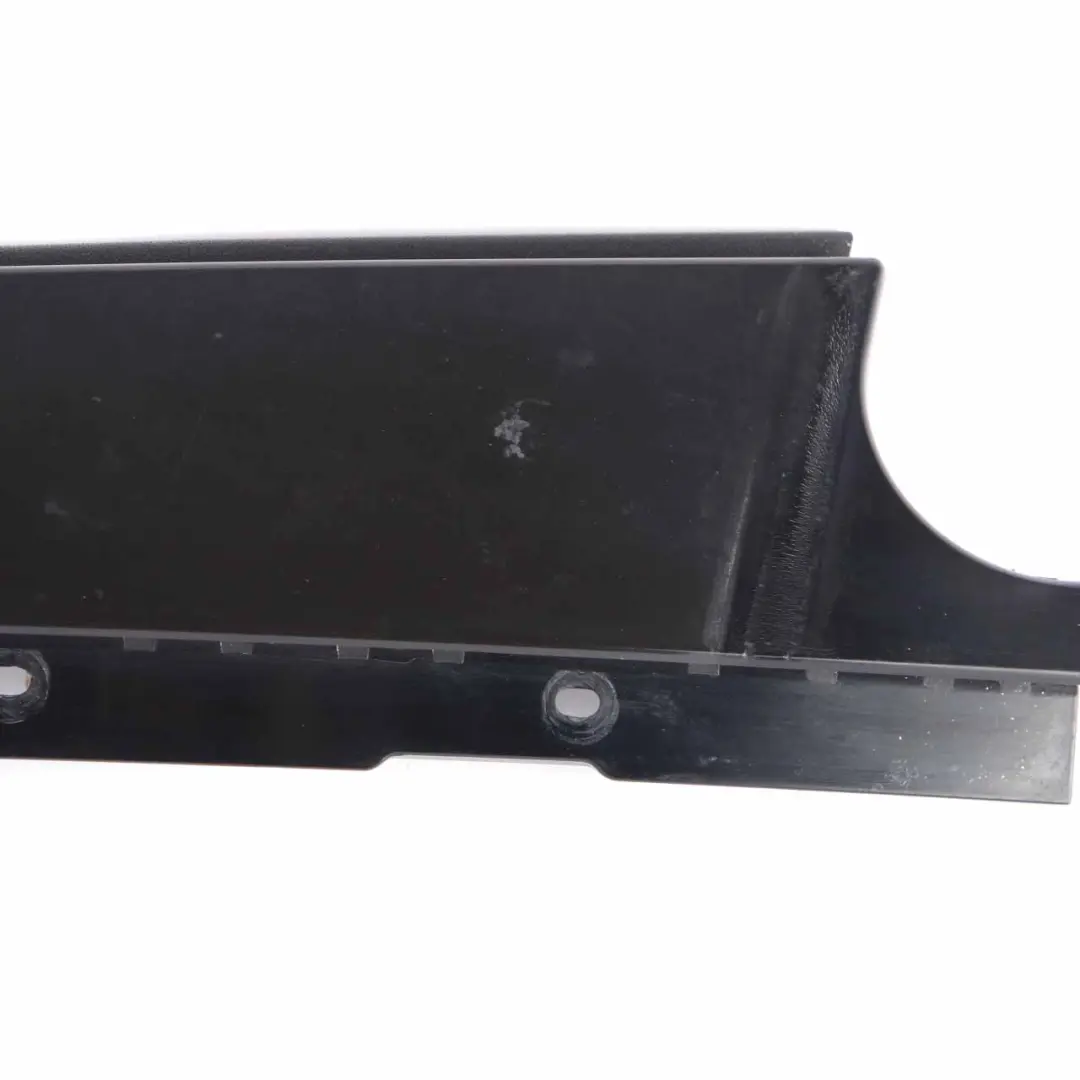 BMW E87 Copertura Colonna Porta Posteriore Destra Striscia Nera 1 - SKU 7068102-1 - Numero di parte 7068102