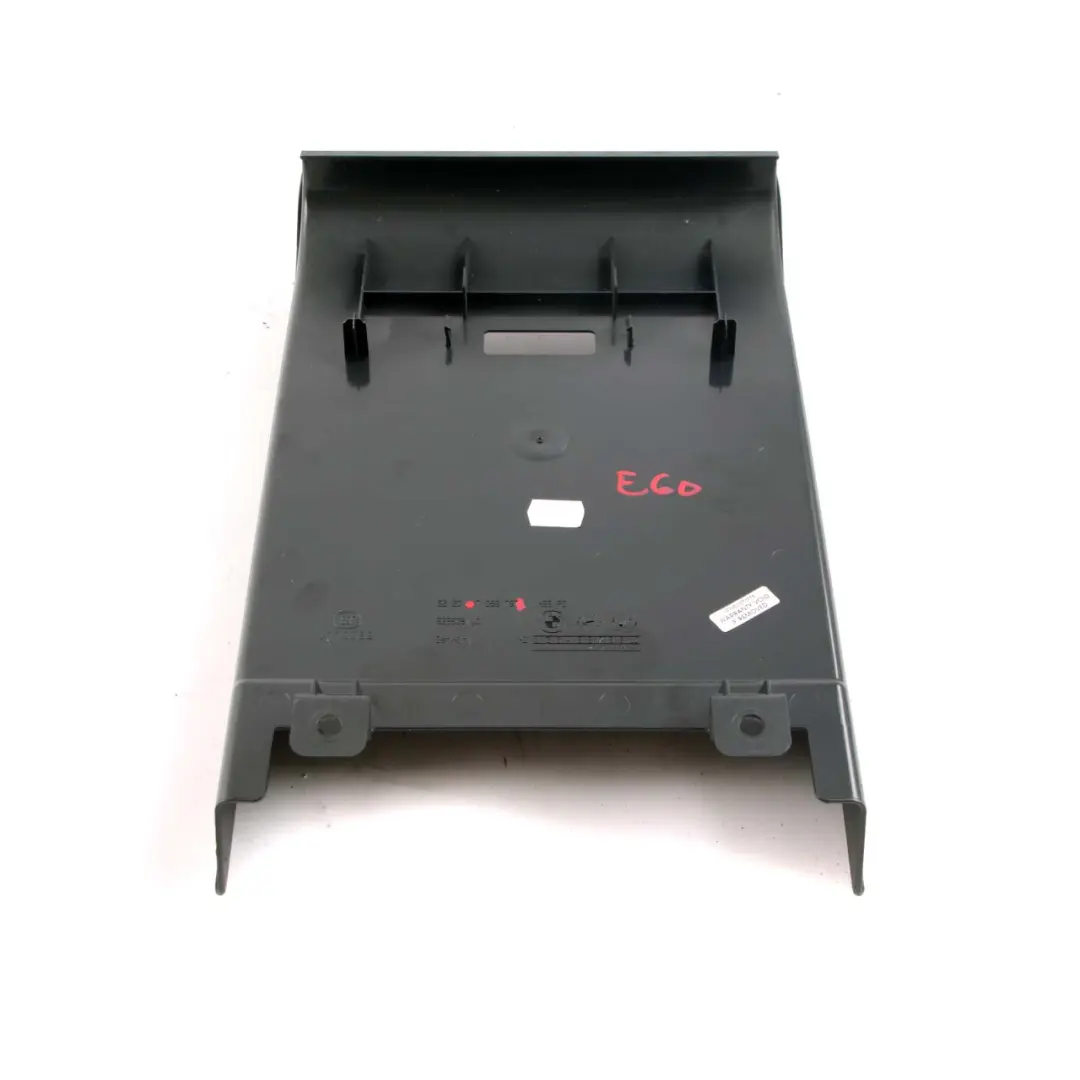 Armlehne Abdeckung Trim Ladeklappe Rücksitze Schwarz 7068797 für BMW E60 E61 mit Teilenummer 7068104 BMW E60 E61 Armlehne Abdeckung Trim Ladeklappe Rücksitze Schwarz 7068797 - SKU 7068104 - Teilenummer 7068104