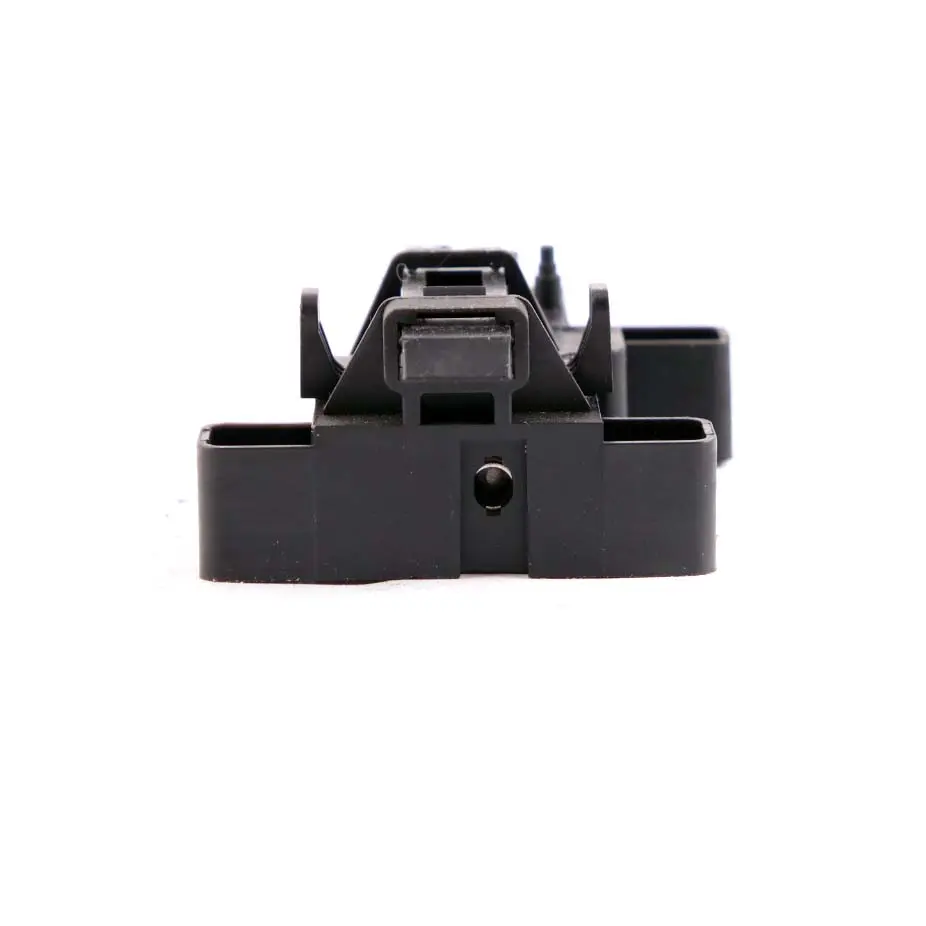 BMW Z4 E85 E86 Verrouillage cabine arrière Accoudoir console centrale loquet - SKU 7068449 - Numéro de pièce 7068449