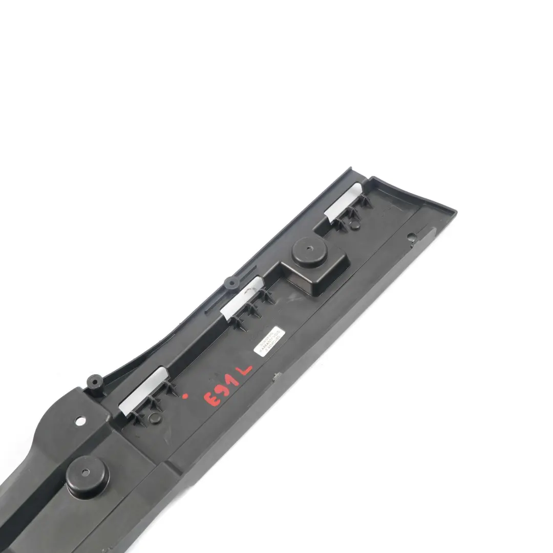 Pad Membro Laterale Sinistro Nel Bagagliaio per BMW E91 E91N con numero di parte 7068885 BMW E91 E91N Pad Membro Laterale Sinistro Nel Bagagliaio - SKU 7068885 - Numero di parte 7068885